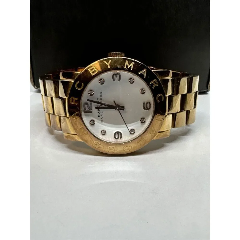 Marc Jacobs MBM3077 Women's Gold Stainless Steel Analog Dial Quartz Watch JNA191